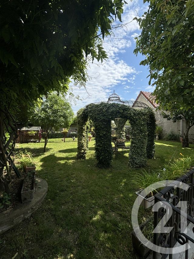 Afficher la photo en grand Maison à vendre - 6 pièces - 165 m2 - Nanteuil Le Haudouin - 60 - PICARDIE