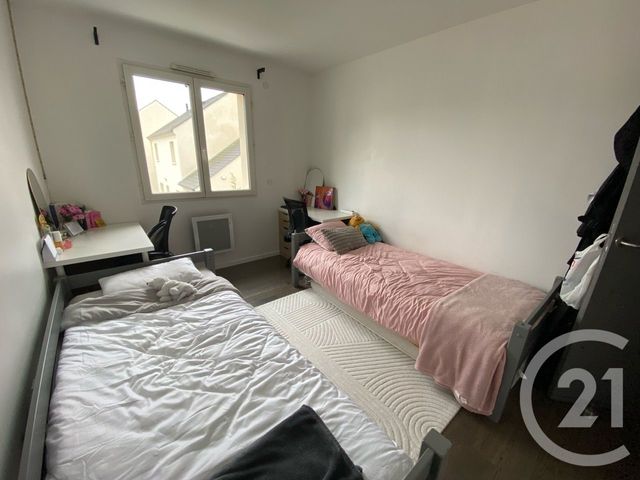 Afficher la photo en grand Maison à vendre - 5 pièces - 86 m2 - Le Plessis Belleville - 60 - PICARDIE