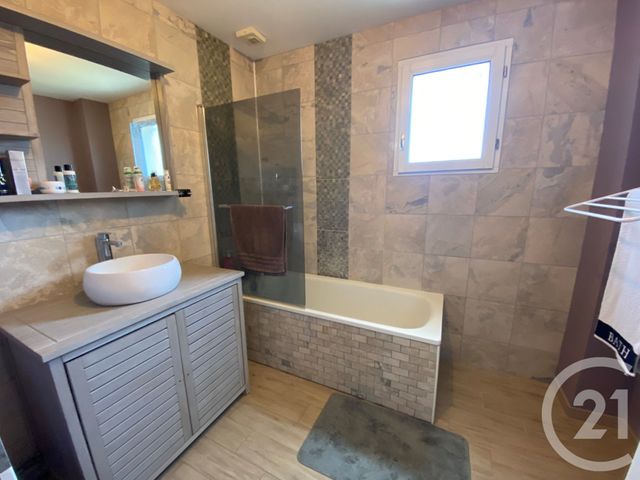 Afficher la photo en grand Maison à vendre - 5 pièces - 91,50 m2 - Le Plessis Belleville - 60 - PICARDIE