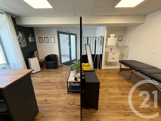 Afficher la photo en grand Immeuble à vendre - 100 m2 - Le Plessis Belleville - 60 - PICARDIE