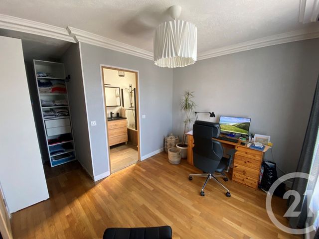 Afficher la photo en grand Maison à vendre - 6 pièces - 101 m2 - Dammartin En Goele - 77 - ILE-DE-FRANCE