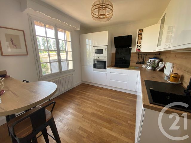 Afficher la photo en grand Maison à vendre - 6 pièces - 101 m2 - Dammartin En Goele - 77 - ILE-DE-FRANCE