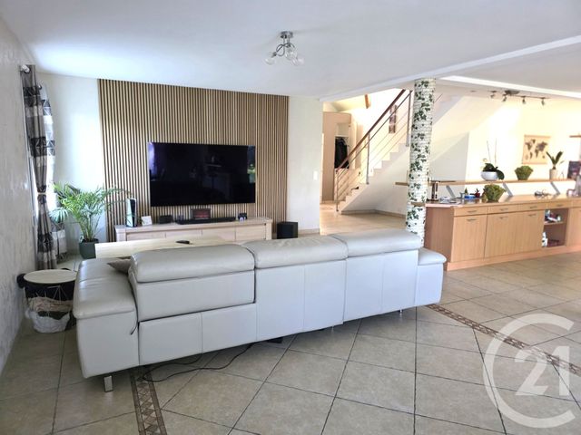 Afficher la photo en grand Maison à vendre - 6 pièces - 242,70 m2 - St Pathus - 77 - ILE-DE-FRANCE