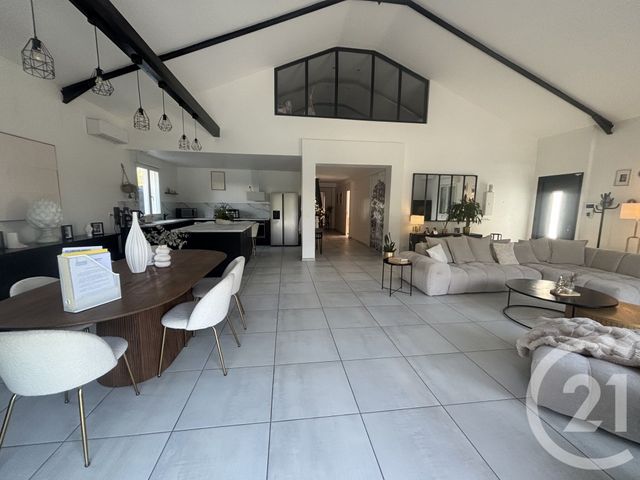 Maison &agrave; vendre - 6 pi&egrave;ces - 230 m2 - St Mard - 77 - ILE-DE-FRANCE