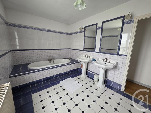 Afficher la photo en grand Maison à vendre - 8 pièces - 280 m2 - St Soupplets - 77 - ILE-DE-FRANCE