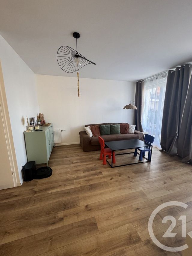 Afficher la photo en grand Appartement Duplex à vendre - 4 pièces - 81,35 m2 - Messy - 77 - ILE-DE-FRANCE