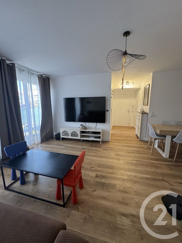 Afficher la photo en grand Appartement Duplex à vendre - 4 pièces - 81,35 m2 - Messy - 77 - ILE-DE-FRANCE