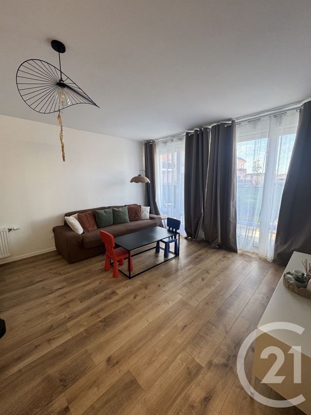 Afficher la photo en grand Appartement Duplex à vendre - 4 pièces - 81,35 m2 - Messy - 77 - ILE-DE-FRANCE