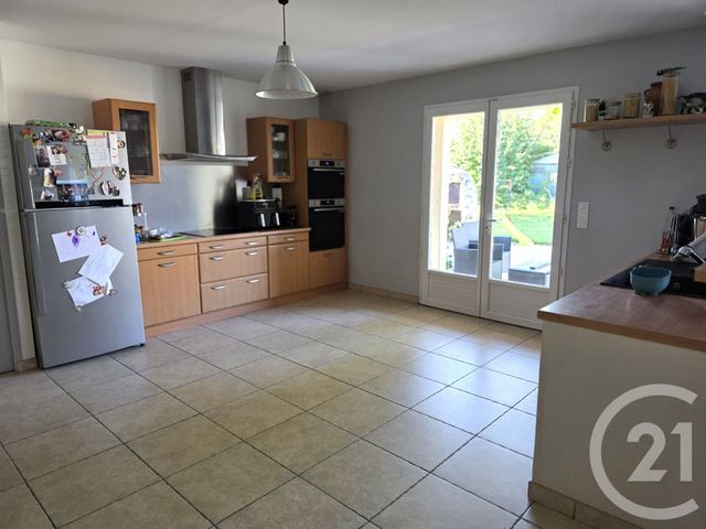 Afficher la photo en grand Maison à vendre - 6 pièces - 242,70 m2 - St Pathus - 77 - ILE-DE-FRANCE